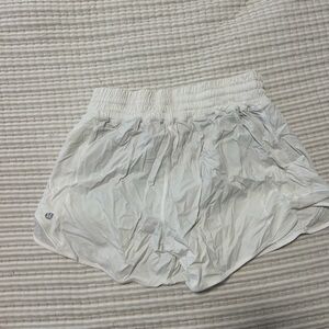 Hotty Hot High Rise short 4”